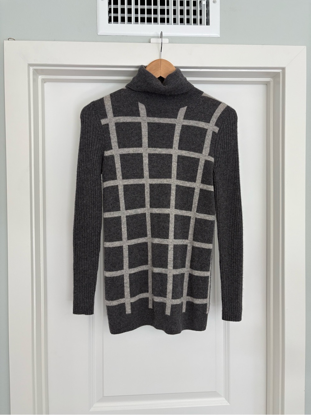C by Bloomingdales 100% Cashmere Window Pane Turtleneck Sweater S
